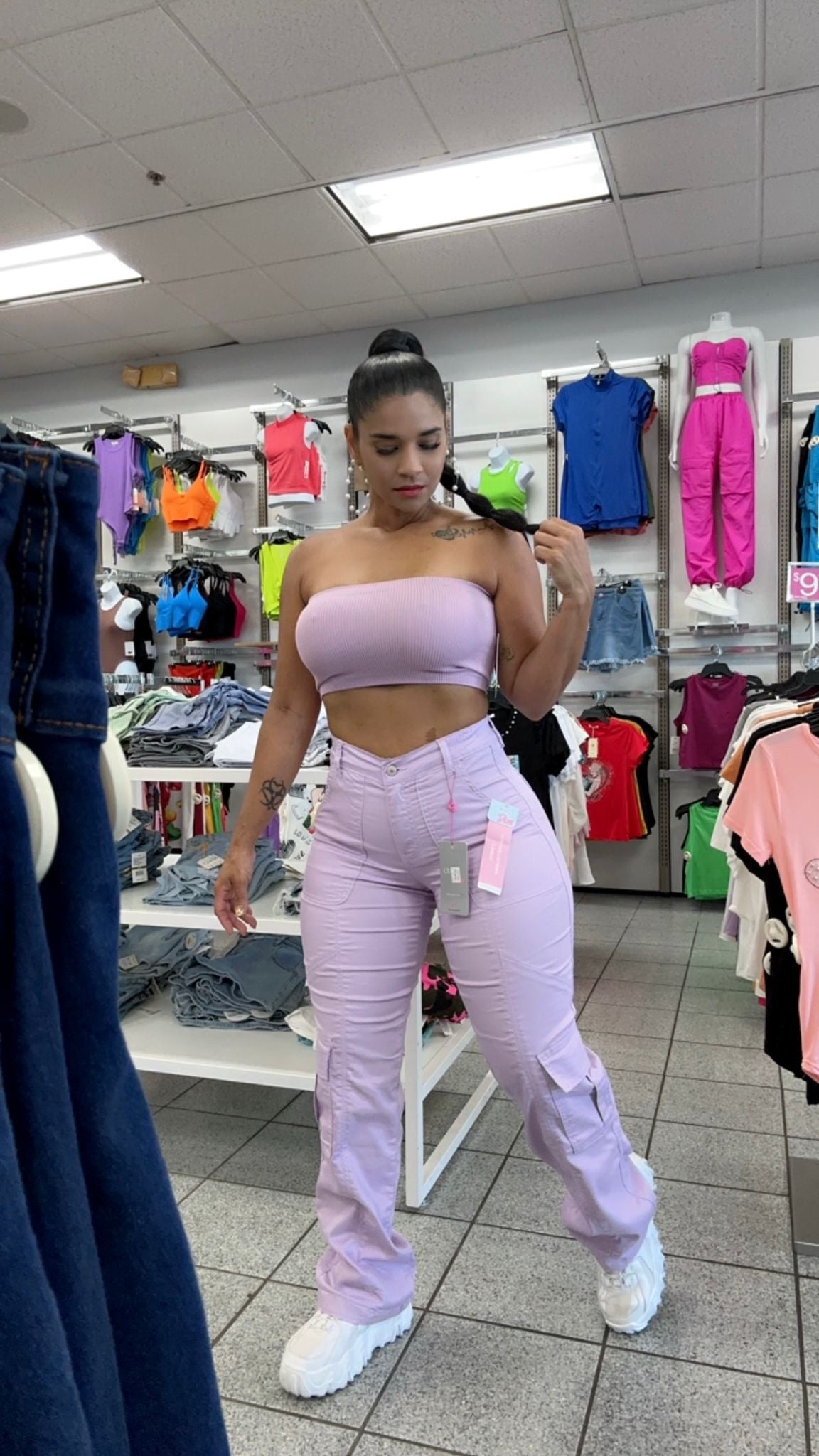 Pantalón cargo cutie bolsillos lila