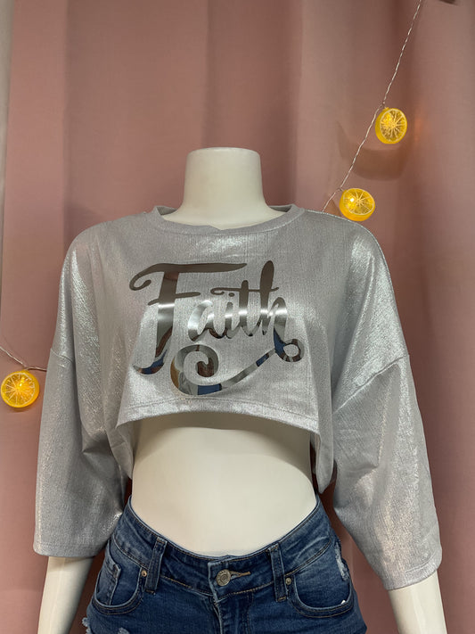 Crop top mangas largas faith metálica peach/ plata