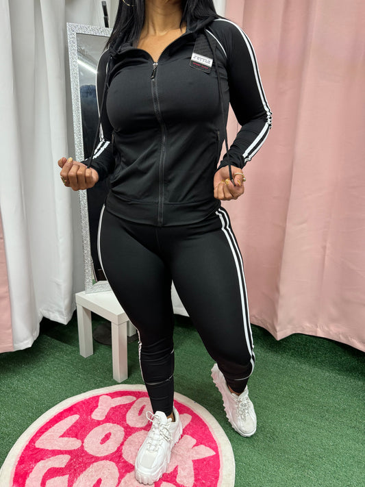 Set sport jacket leggings negro y blanco