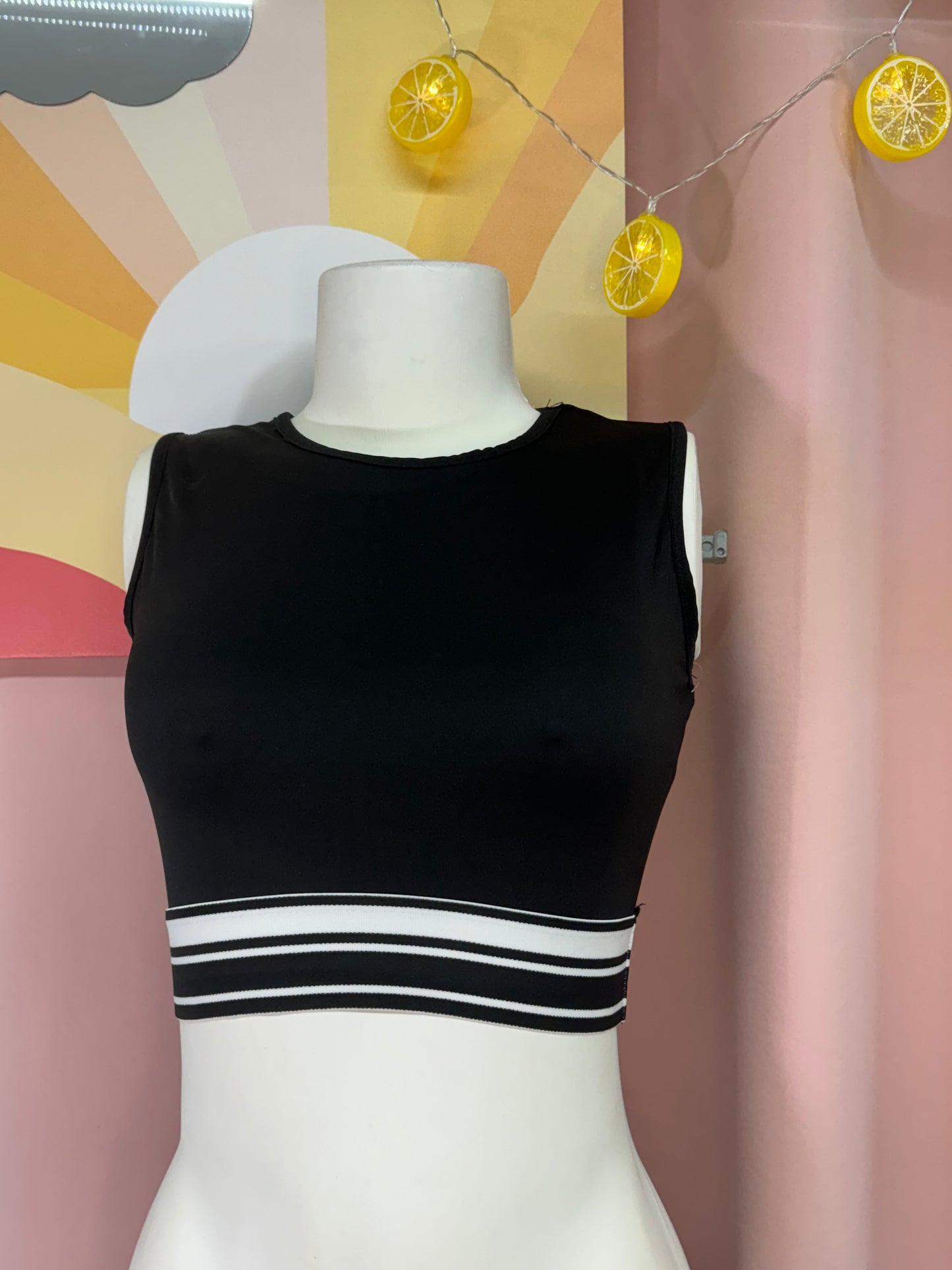 Crop top franja negro y blanco