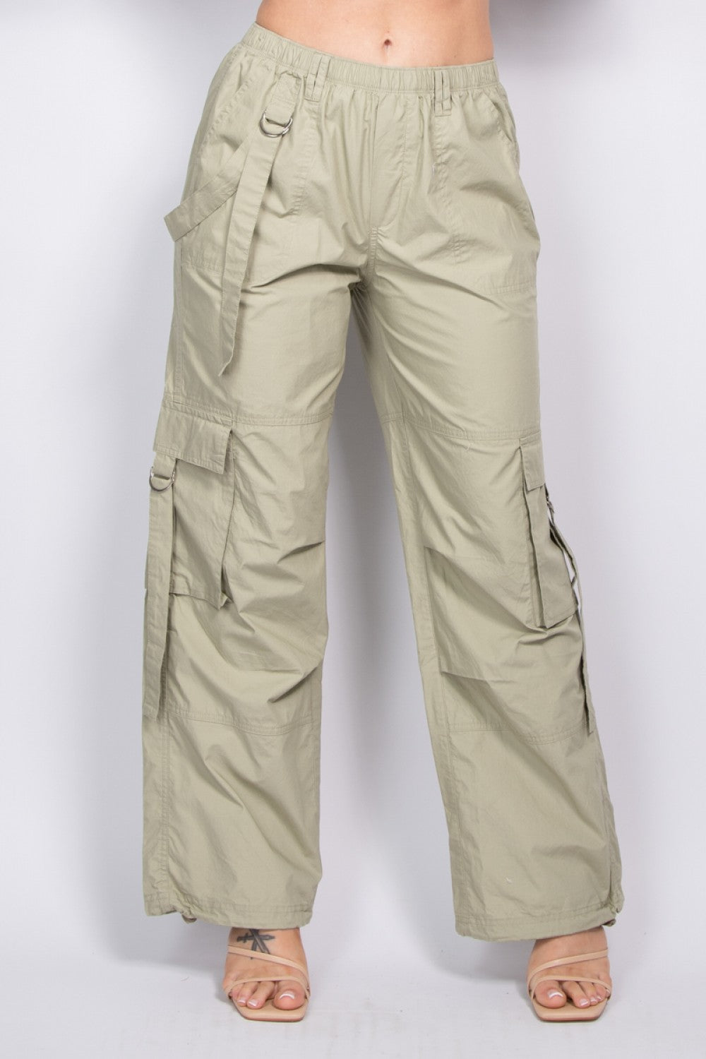 Pantalón cargo tirante olive/verde/blanco