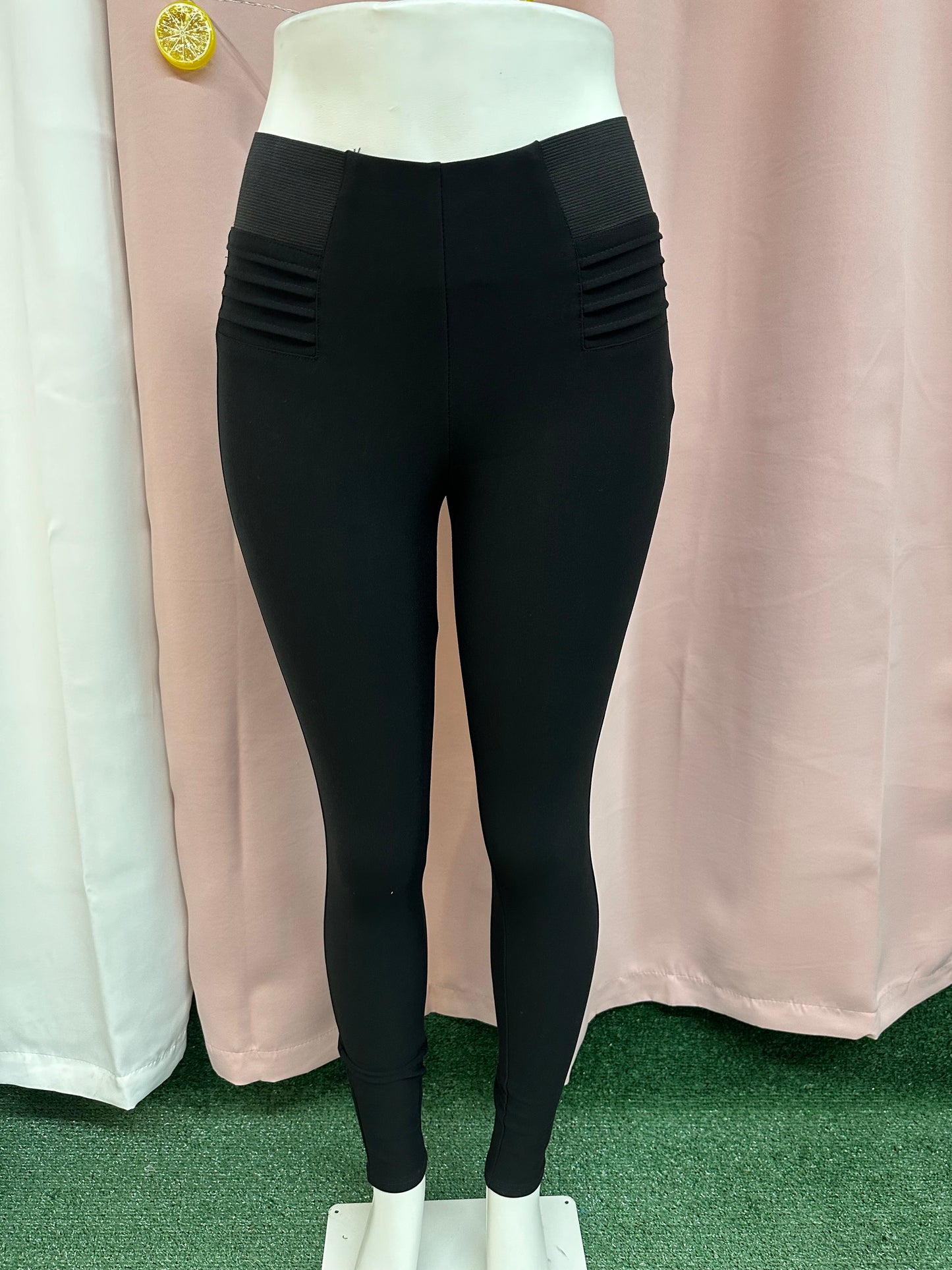 Pantalón spandex negro elásticos tabletas mz