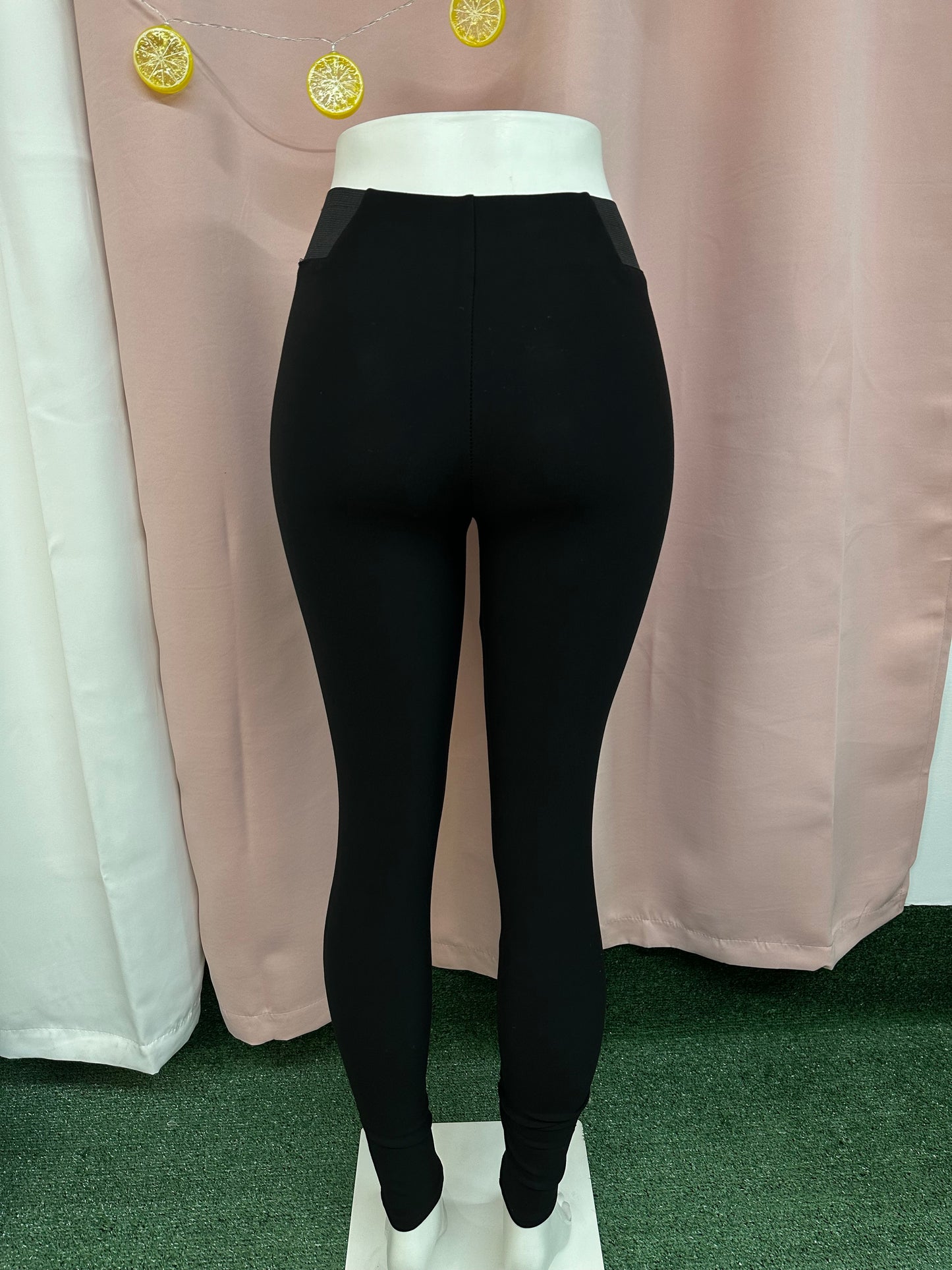 Pantalón spandex negro elásticos tabletas mz