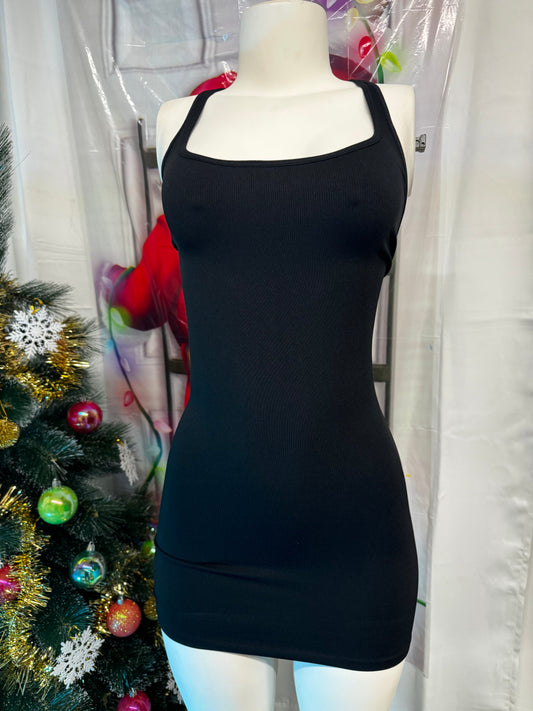 Traje spandex negro tiras