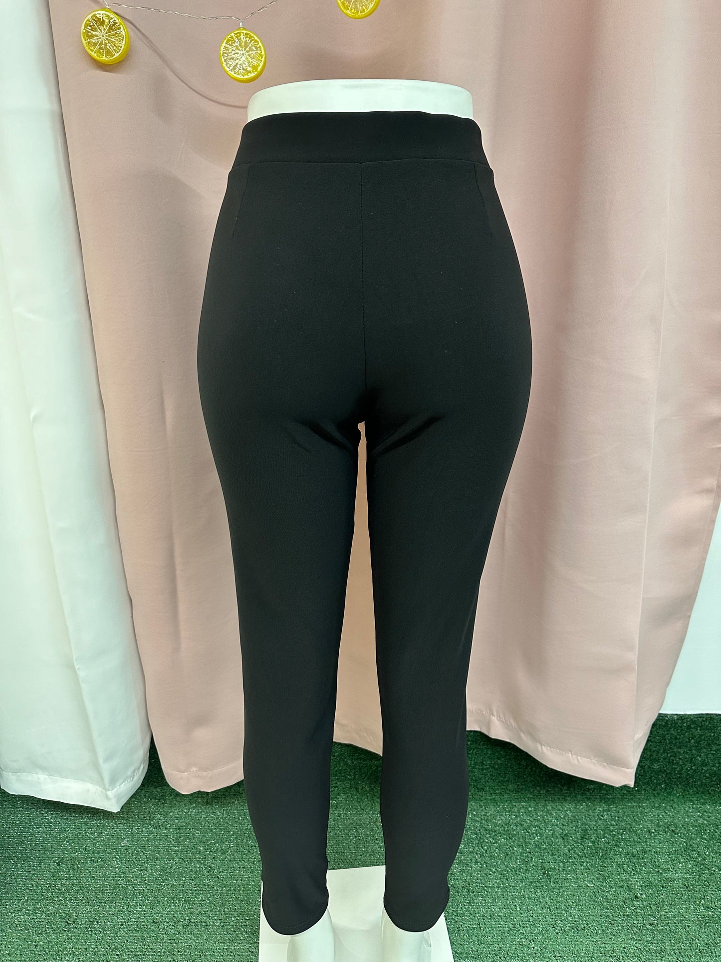 Pantalón básico negro mz